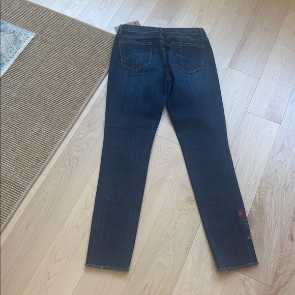 DRIFTWOOD NWT’s . Dark Blue Embroidered Ankle Crop Jeans- style Jackie - Picture 8 of 8